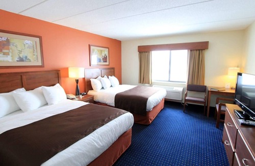 Cedar Rapids - Iowa City Hotel | AmericInn by Wyndham Cedar Rapids Airport