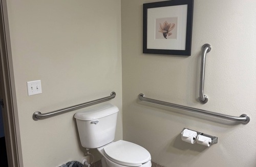 Windom Hotel | AmericInn by Wyndham Windom