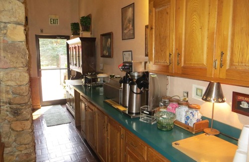 Mountain City Hotel | Americourt Hotel