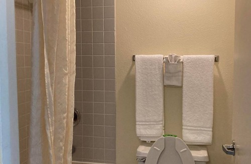 Mountain City Hotel | Americourt Hotel