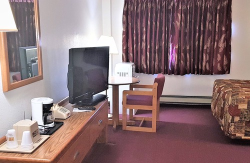 Avon Hotel | AmeriVu Inn & Suites - Avon