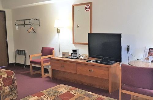 Avon Hotel | AmeriVu Inn & Suites - Avon
