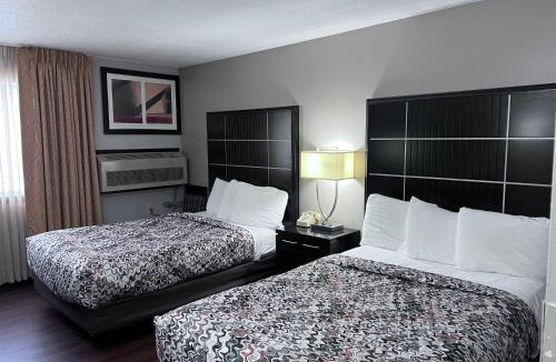 Park Falls Hotel | AmeriVu Inn