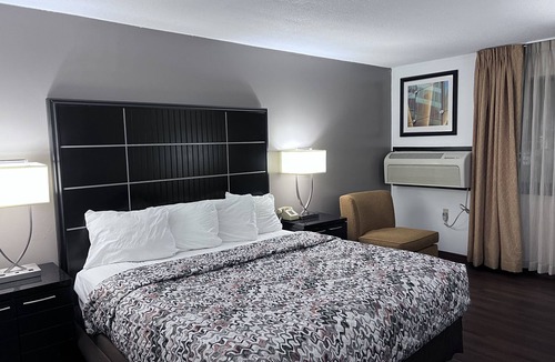 Park Falls Hotel | AmeriVu Inn