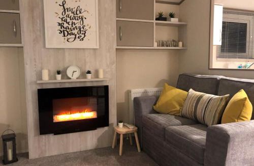 Swalecliffe House | AMETHYST 25