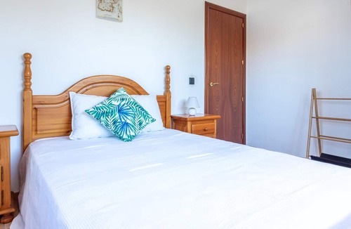 Sant Pere Pescador Ski Chalet | Amfora 63 Garden, integrated pool, barbecue, wi-fi, garage