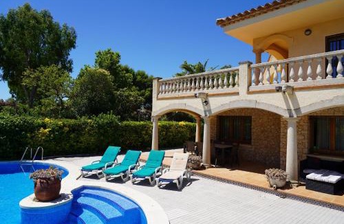 Sant Pere Pescador Villa | Amfora Miro