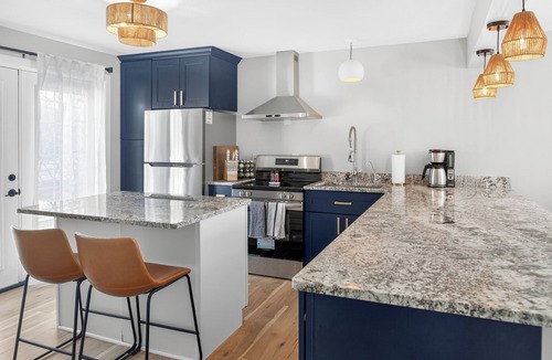 Amherst House | Amherst -NEW - Campus Convenience & Social Privacy