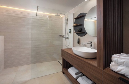 Prizba Hotel | Aminess Alfir Hotel