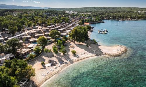 Njivice Resort | Aminess Style Camping Atea Glamping & Holiday Homes