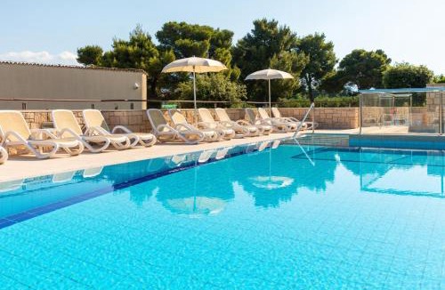 Supetar Hotel | Aminess Vival Velaris Resort