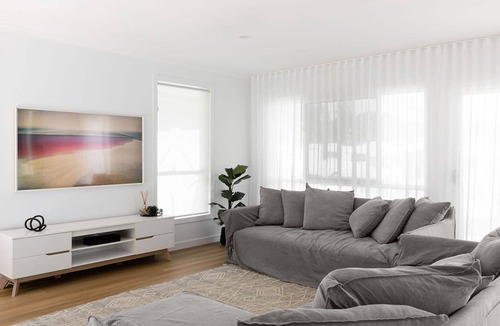 Yaroomba House | AMIRI on Holbrook - Modern Abode + Pet Friendly!