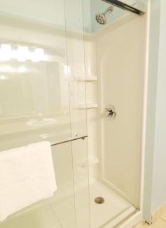 Nappanee Hotel | Amish Inn