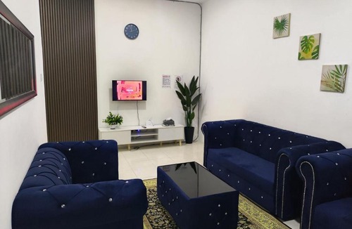 Kampong Raja House | Amisya Homestay