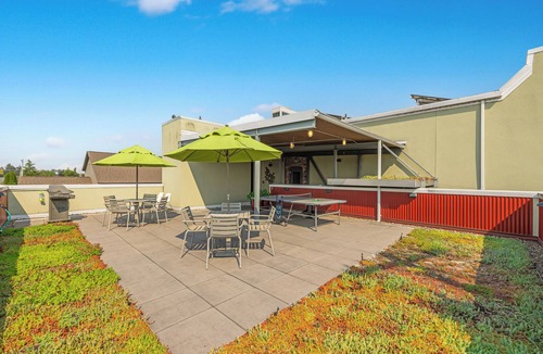 Amity Apartment | Amity Flats #5: Yamhill Flat