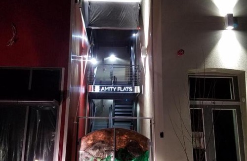 Amity Hotel | Amity Flats