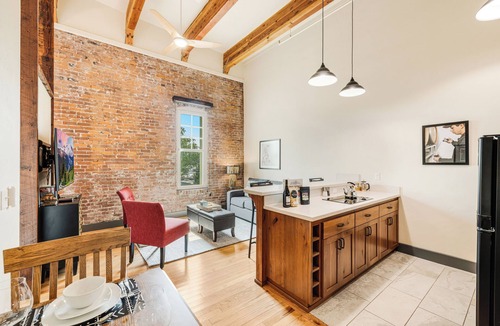 Amity Apartment | Amity Flats: Willabell Flat