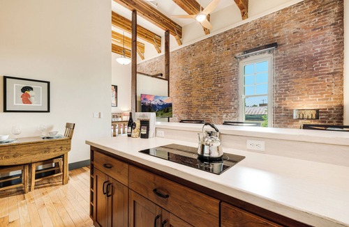 Amity Apartment | Amity Flats: Willabell Flat