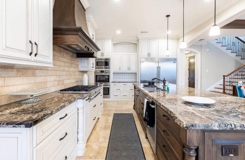 Southeast Houston Villa | AMLUX