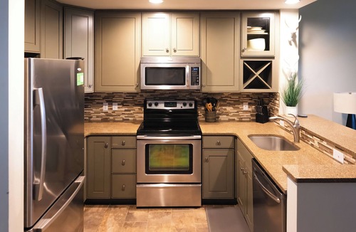 Wintergreen Condo | Among the Trees: Trails+Tastings+Relaxation Hub