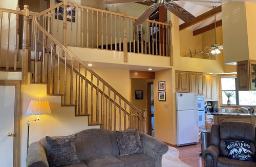 Taos Ski Valley House | Amongst the Aspens in the Upper Valley