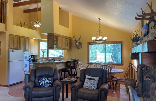 Taos Ski Valley House | Amongst the Aspens in the Upper Valley