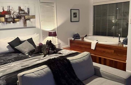 Buderim Bed & Breakfast | Amore On Buderim Luxury Rainforest Cabins