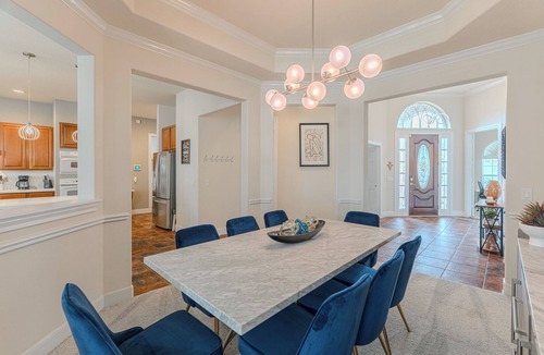 Spring House | AMPLE 4BR Family Retreat w Big Yard + Summer Kitchen