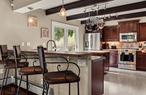 Lanesborough House | Ample 6BR 3BA w/HotTub Fire Pit Packed w/Games