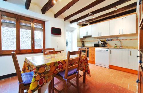 Vinaixa House | Amplia Casa en Vinaixa, calle Mayor, Cal Mitger