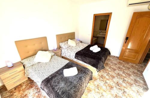 Ca n'Amat Apartment | Amplio Apartamento