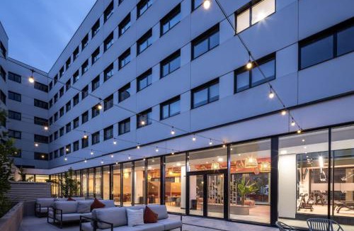 Milagrosa Hostel | Amro Pamplona - Albergue Juvenil