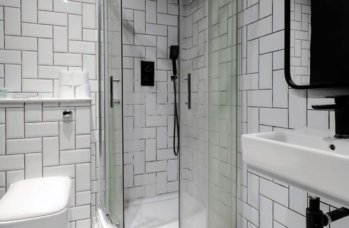 Earl's Court Hotel | Amsterdam Hotel