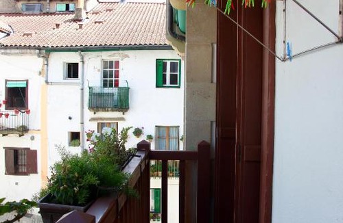 Hondarribia Historic Center Apartment | AMUITZ - Casco histórico Fuenterrabía