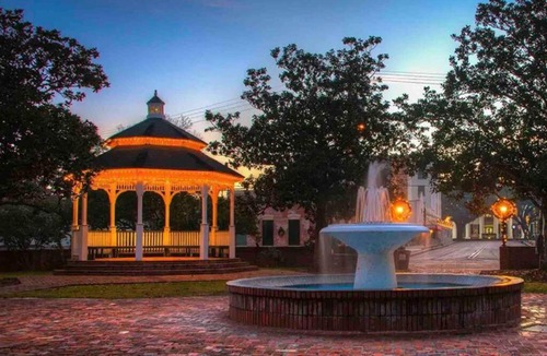 Abbeville Bed & Breakfast | Amy’s Poolside Retreat