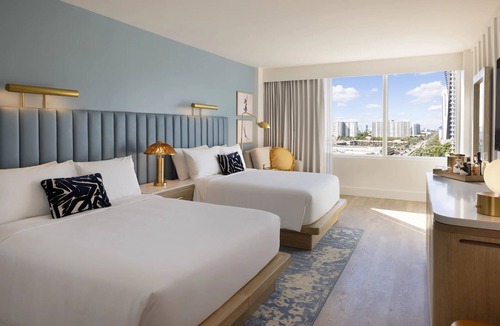 Sunny Isles Beach Hotel | An Adventure Awaits! 3 Comfortable Units, Pool, Pets Allowed