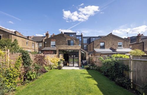 Brent House | An Airy Abode, by Veeve