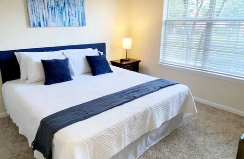 Westchase House | An Amazing 3 bedroom 2 full bath Apartment Unit.!