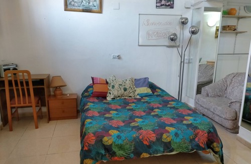 Sant Llorenc Apartment | An apartment to get to know Valencia
