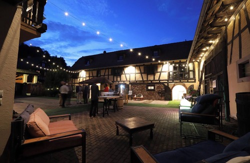 Hangenbieten House | An authentic & delicious journey through time.