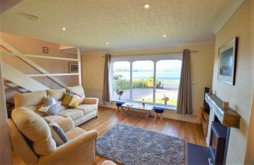 Connel House | An Cala