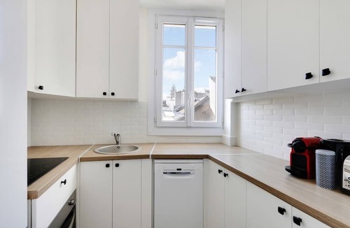 5th Arrondissement Apartment | An Elegant 1-BR in St-Michel Notre-Dame