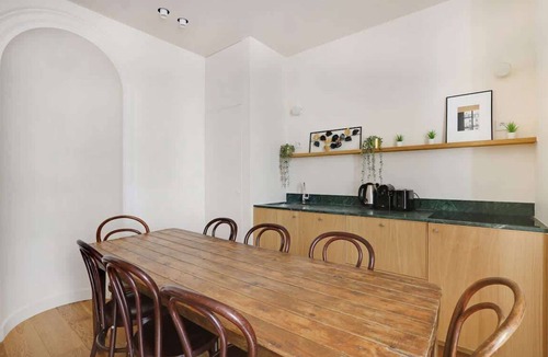 Madeleine Apartment | An Elegant 3-BR/2Ba in La Madeleine-Opéra