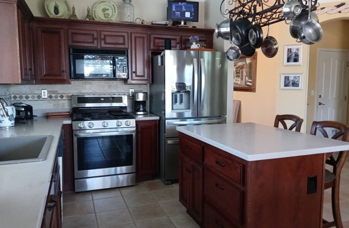 Willow Creek House | An Elegant Executive/Corporate Residence