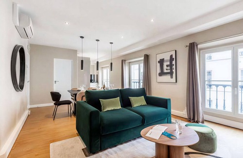 Gaillon Apartment | AN ELEGANT RETREAT IN THE VERY HEART OF THE CAPITAL - RUE MONSIGNY - 3 BEDROOM