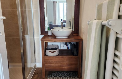 Montreal Other | An enchanted interlude overlooking the Pyrenees