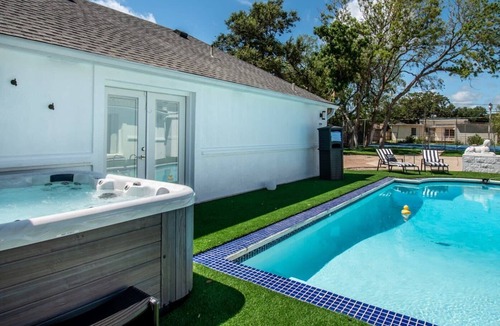 Bay Area House | An Epitome of Luxury