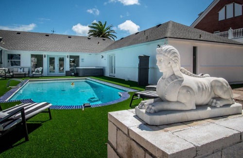 Bay Area House | An Epitome of Luxury