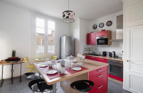 Centre Apartment | AN ERMINIG by Cocoonr