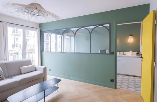 Quartier de l'Ecole-Militaire Apartment | AN IDEAL PARISIAN BASE,WITHIN EASY REACH OF THE EIFFEL, INVALIDES, LE BON MARCHE